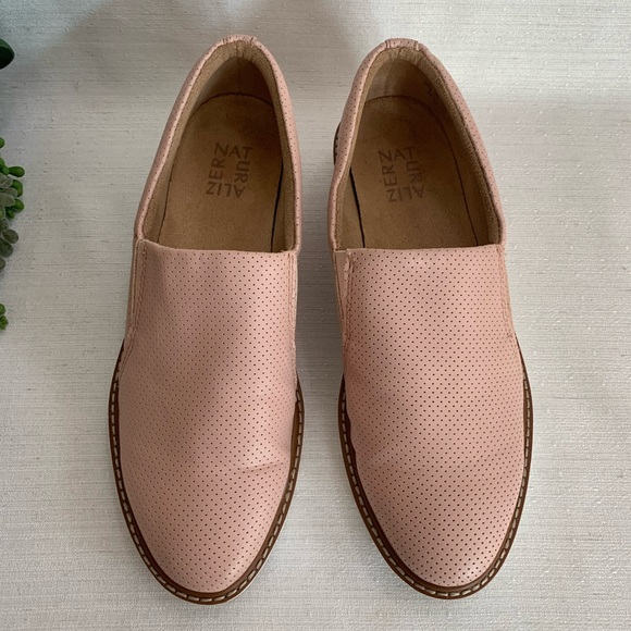 Naturalizer Effie Rose Pink Faux Leather Slip On Comfort Loafers Woman’s 8.5M - Picture 2 of 12